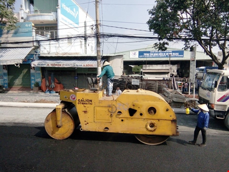Hơn[-]50[-]doanh[-]nghiệp[-]dừng[-]hoạt[-]động[-]vì[-]nâng[-]3,5km[-]đường